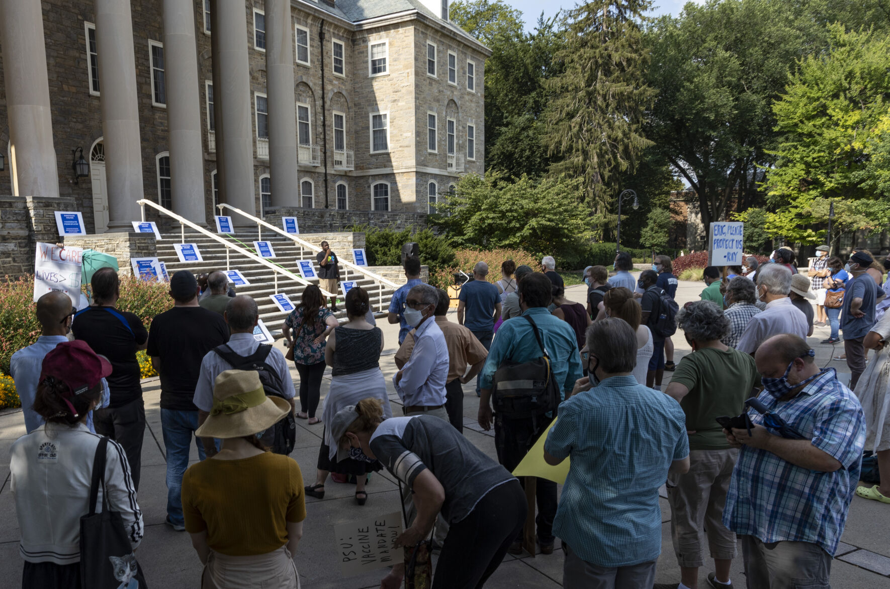 Rally to Vaccinate Penn State, attendees